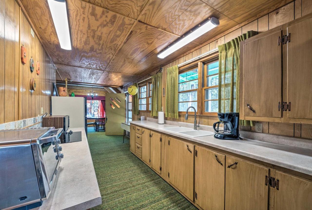 Ruidoso Cabin With Forest Views And Covered Porch Exterior foto